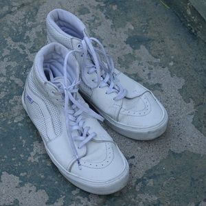 Lightwieght CushSole Vans Classics White Out 9
